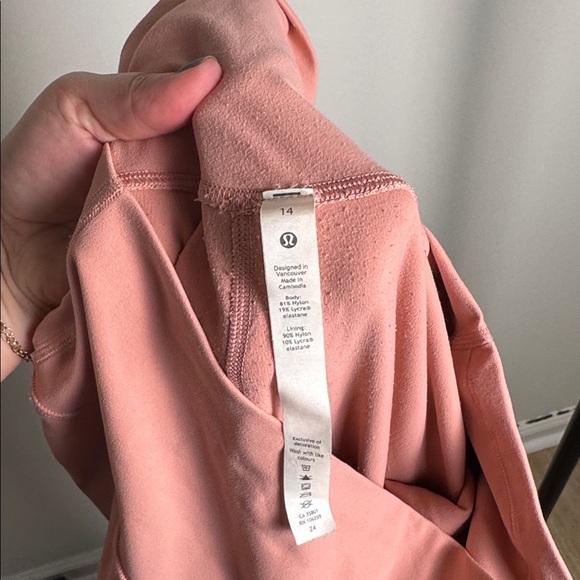 Lululemon Athletica Pink Peach Athletic Align Crop Capri Leggings Size 14 - Picture 5 of 6